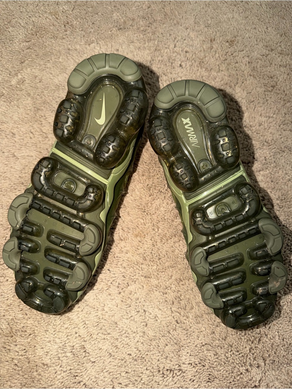 Nike Green Airmax Sneakers - Picture 4 of 4